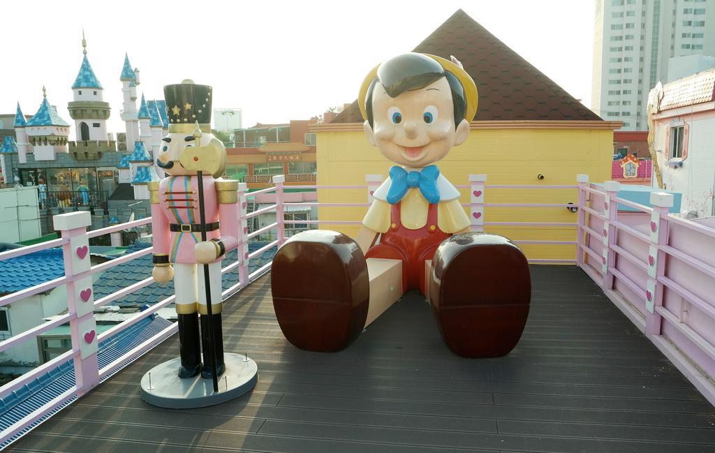Stellar Marina Hotel Siheung Exterior foto