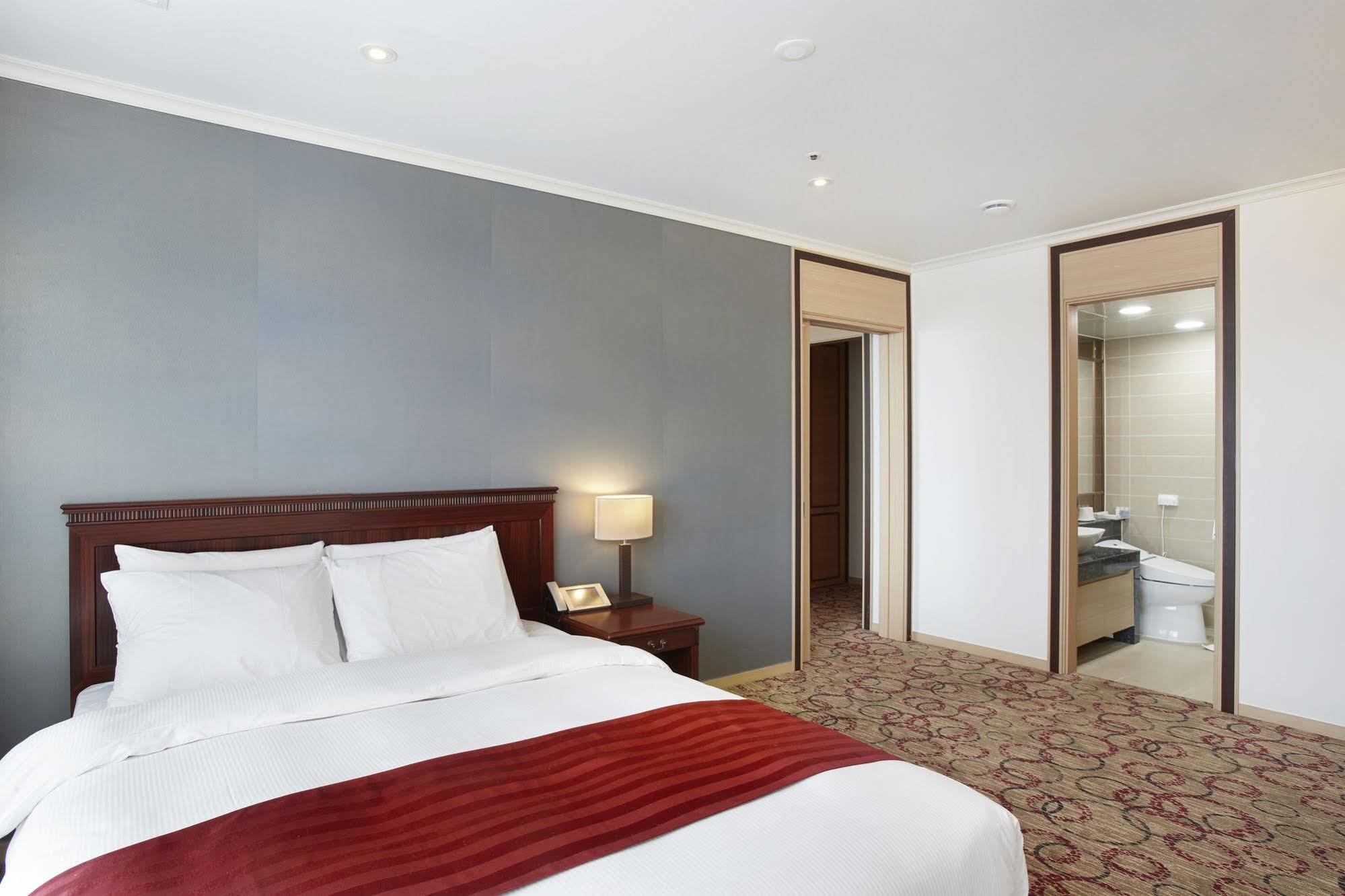 Stellar Marina Hotel Siheung Exterior foto